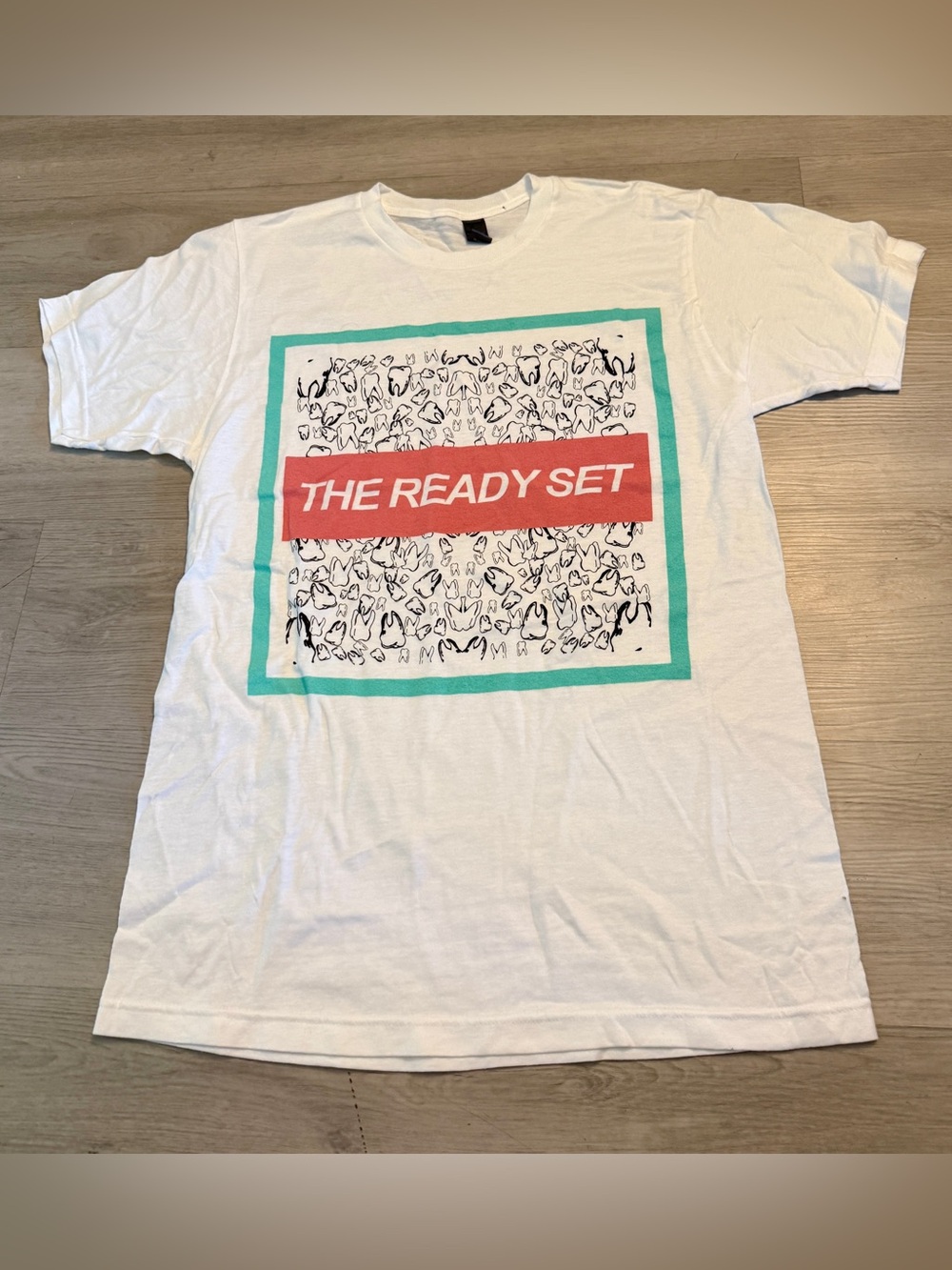 NWOT Rare The Ready Set Teeth T-Shirt White Size Medium Emo Pop Band Merch